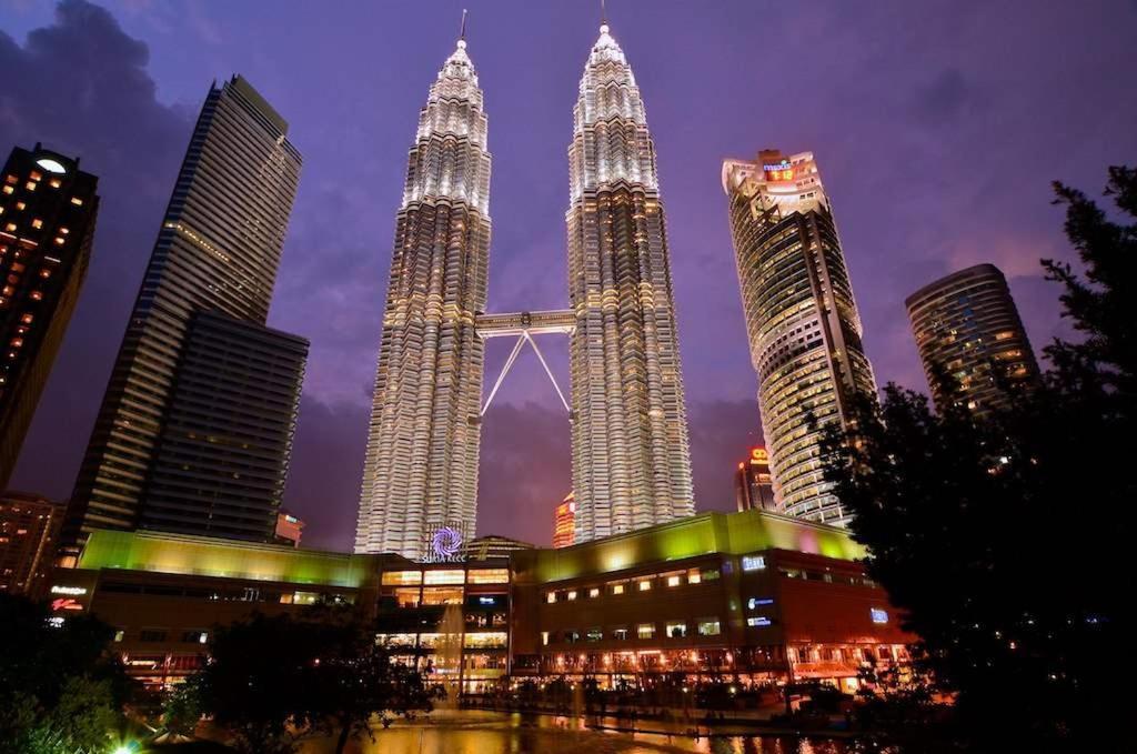 Modern 2br Fairlane Retreat Steps From Lot 10 * Kuala Lumpur