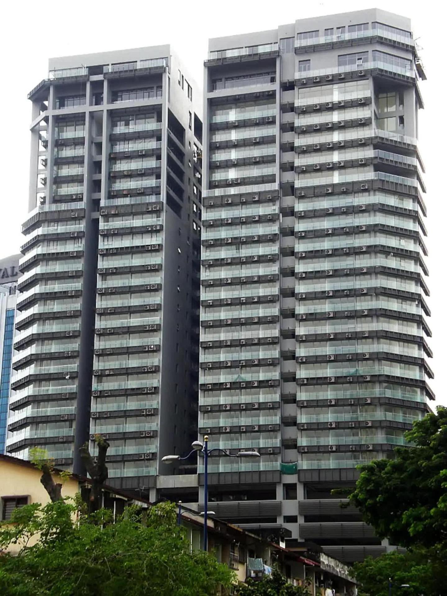 Modern 2br Fairlane Retreat Steps From Lot 10 Pangsapuri *